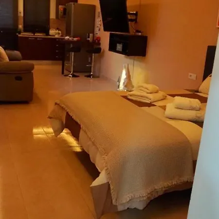 Apartment Sweet House 3 *